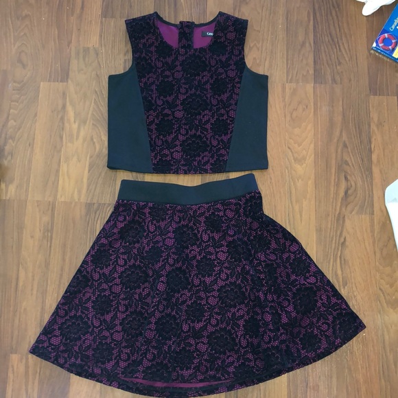 Two piece - Picture 1 of 3